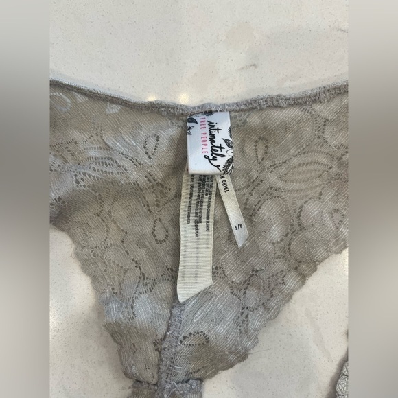 Free People Gray Lace Bralette Size Small - Picture 4 of 8